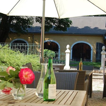 Gaestehaus Schloss Aschach อาชาค อัน แดร์ โดเนา ภายนอก รูปภาพ